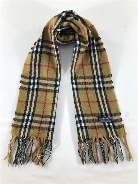 sciarpa burberry falsa